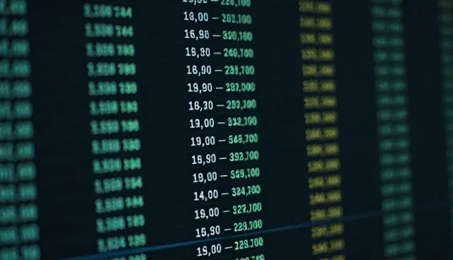 信息查询平台选型中的性能影响与应对策略